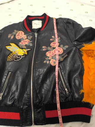 Chaqueta Bomber Negra Flores y Pájaros