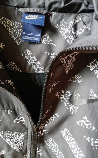 Cortavientos Nike Talla M Estampado