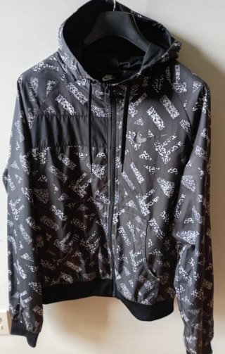 Cortavientos Nike Talla M Estampado