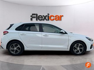 Hyundai i30 1.0 TGDI 48V Klass Fastback DCT