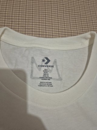 Camiseta Converse x Basquiat Dinosaurio