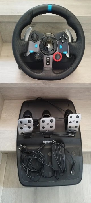 Consola PS4 Pro 1TB + Juegos+VR+G29+Playseat+TV.