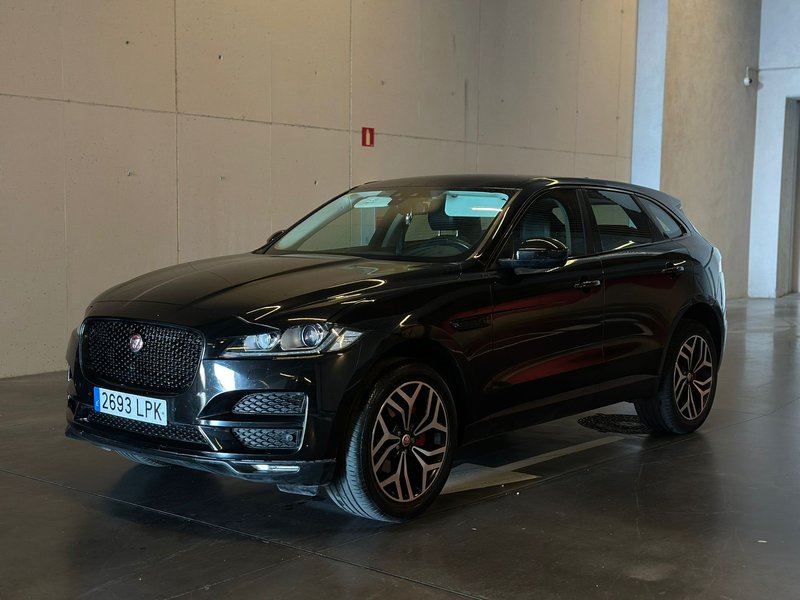 Jaguar F-Pace 2016 - foto 1