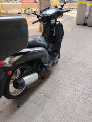 Kymco People 50cc Scooter