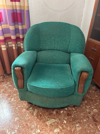 Sillones tapizados de color verde