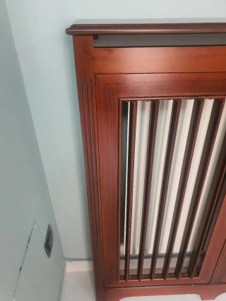 Cubreradiador de madera