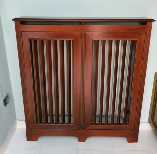 Cubreradiador de madera
