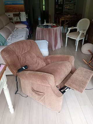 Sillón Eléctrico Reclinable/Elevable Marrón