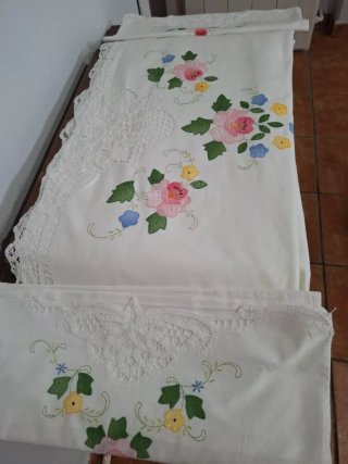 Juego de cama bordado matrimonio