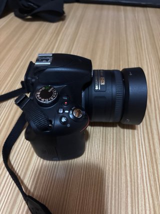Nikon D3200 + Objetivo NIKKOR 35mm f/1.8G