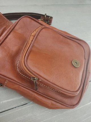 Bolso bandolera cuero vintage bolsillo