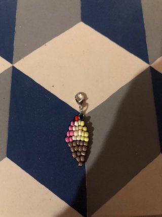 Charms hechos a mano para bisutería y llaveros