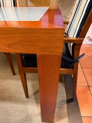 Mesa y sillas de cocina