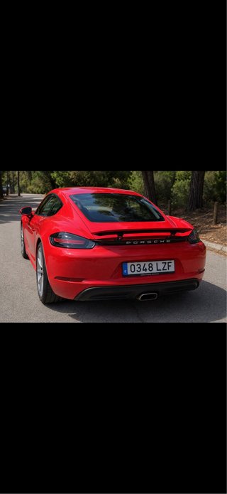 Porsche 718 Cayman 2022