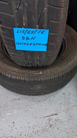 Bridgestone 215/65/16 98H Neumático