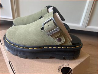 Dr. Martens verdes talla 39