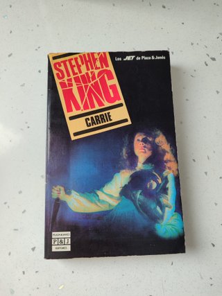 Antiguo Libro Carrie de Stephen king de 1974
