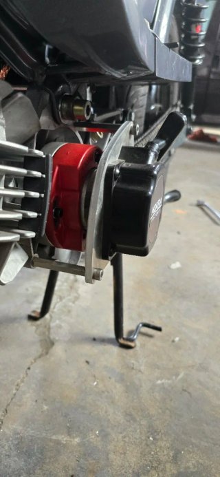 Tirador Mokira Factory para Derbi Sport