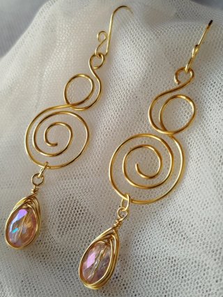 Pendientes largos alambre y cristal rosa