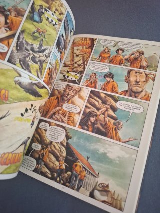 El mar de los monstruos. Novela gráfica / The S...
