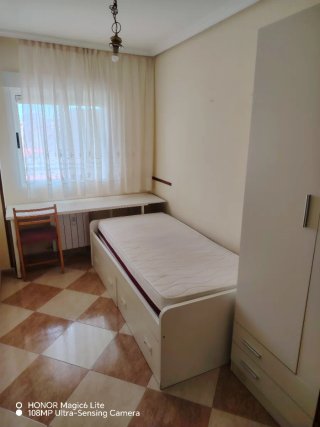 Se alquila piso para estudiantes en Caceres