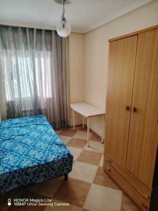 Se alquila piso para estudiantes en Caceres