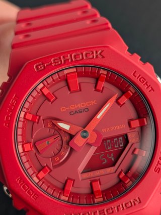 Orologio Casio G-Shock GA-2100-4AER Rosso