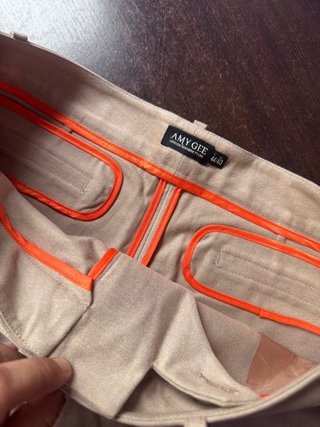 Pantalones cortos beige Amy Gee talla 40