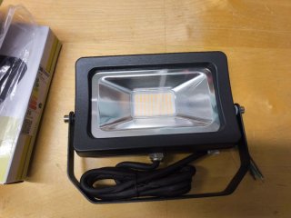 Foco LED Negro Exterior