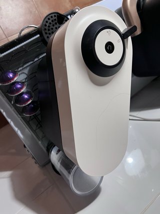 Cafetera Nespresso Vertuo Pop + organizador capsul