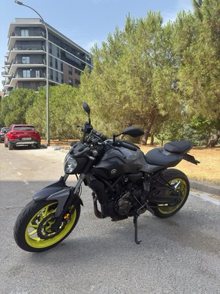Yamaha MT-07 A2 Naked