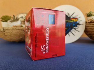 Caja Game Boy Advance SP Groudon Edition