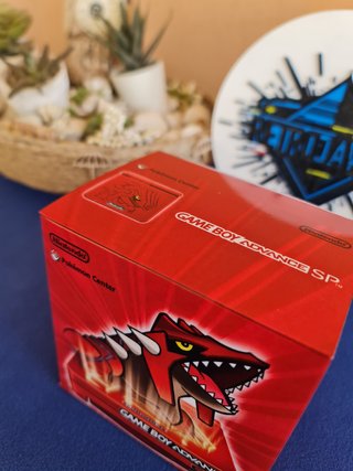 Caja Game Boy Advance SP Groudon Edition