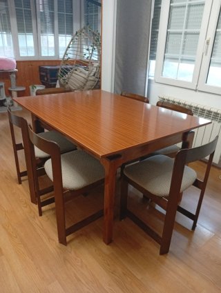 Mesa comedor extensible con 6 sillas