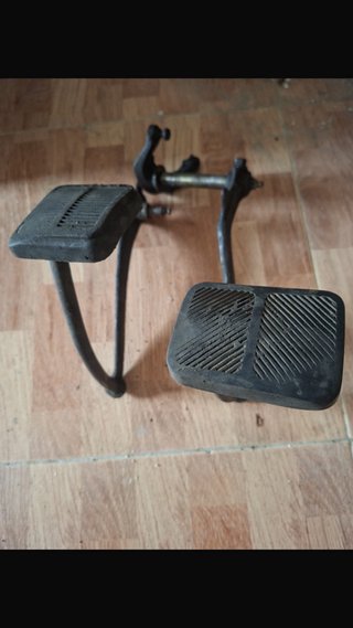 Conjunto pedales Seat 1400 A/B