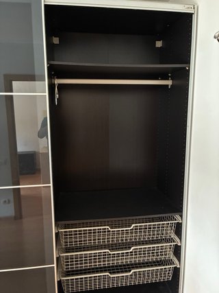Armario grande puertas correderas cristal negro