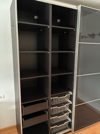 Armario grande puertas correderas cristal negro
