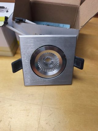 Focos LED CELER Empotrables Cuadrados 8W