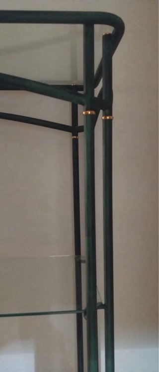 Estantería forja y cristal