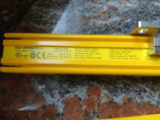 Omron F3SG-4RE0990 Receptor y Emisor
