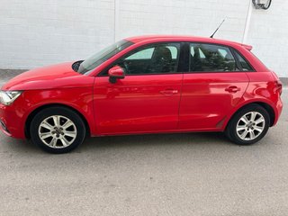 Audi A1 Sportback rojo 2012