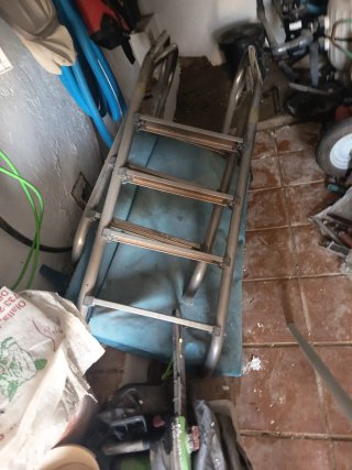 Escalera Piscina Acero Inox Usada 4 peldaños
