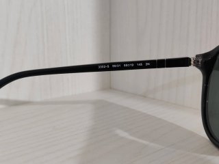Occhiali da sole Persol 3302 Neri