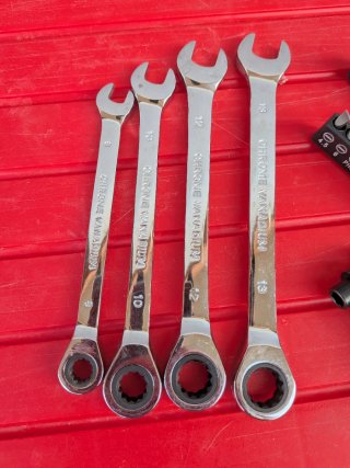 Kit de herramientas llaves y puntas