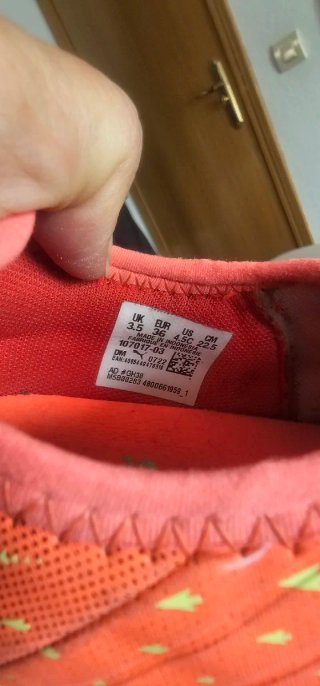 Zapatillas Puma Fútbol T36 Naranja y amarillo