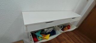 Consola  entrada Ikea con zapateros