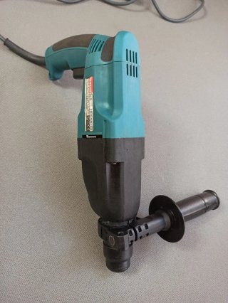 Taladro Percutor Makita HR2440
