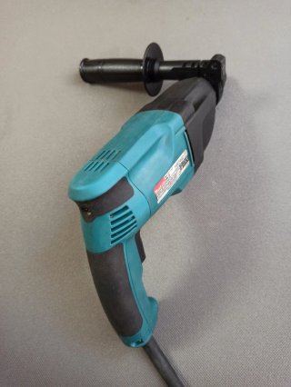 Taladro Percutor Makita HR2440