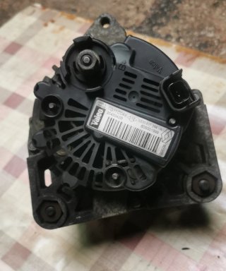 Alternador F9Q RENAULT