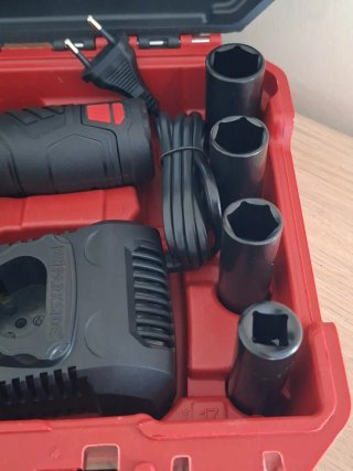 Llave impacto Parkside 12V Performance 350Nm